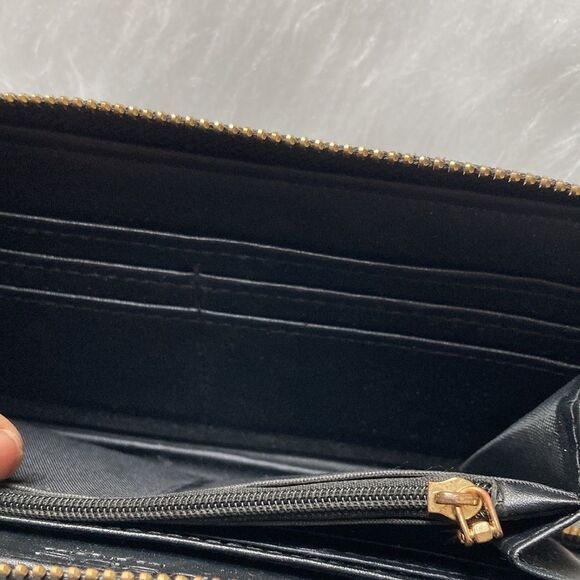 Bebe monogrammed Black Zippered Wallet - Picture 9 of 15